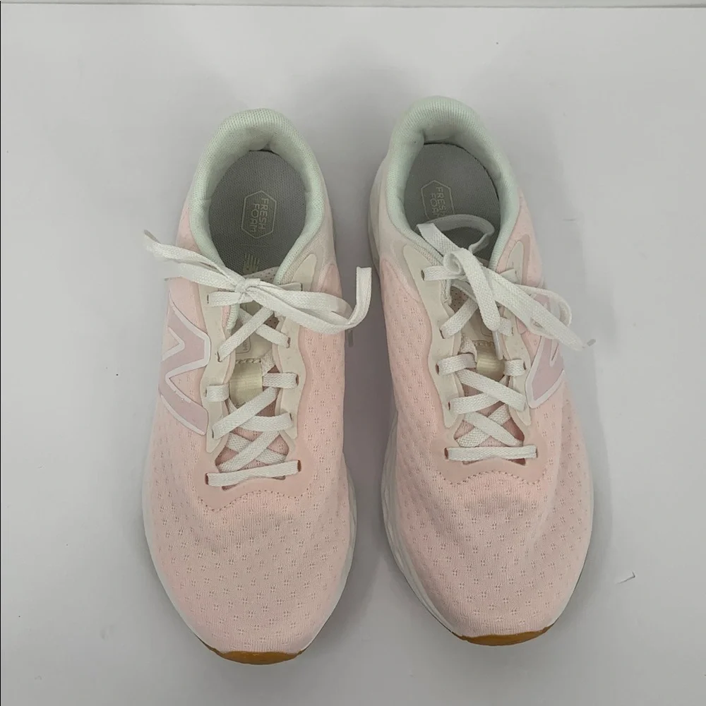 New Balance Arishi Fresh Foam sneakers pink gum running walking women 9 WIDE 9W - Picture 3 of 7